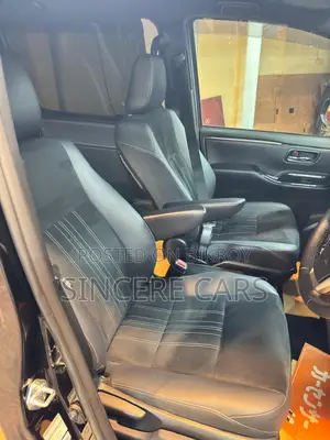 Toyota Esquire 2021 Black
