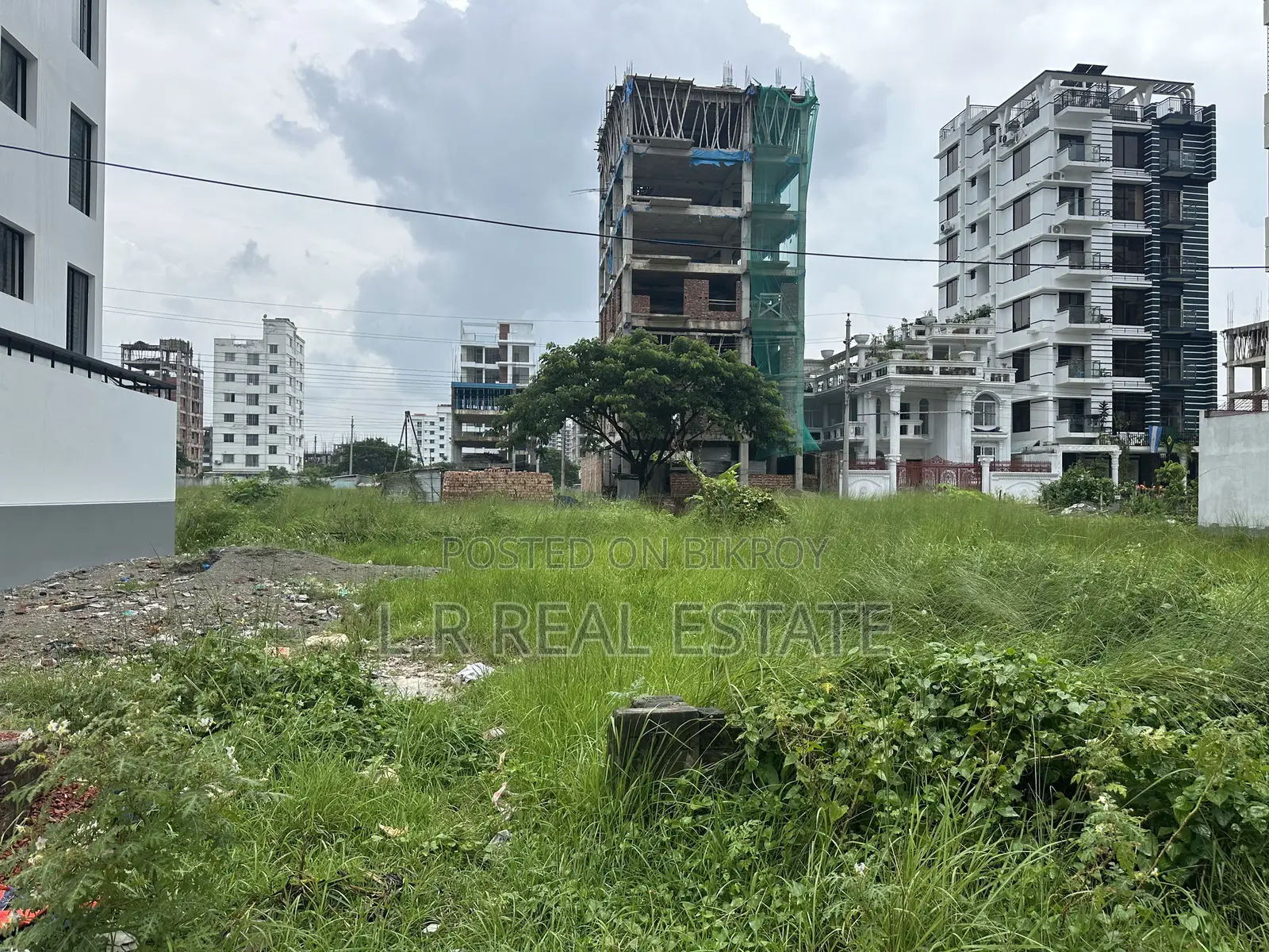 ব্লক-এল, ৩ কাঠা, সিরিয়াল-৩২০০, জরুরি বিক্রয়, বসুন্ধরা আর/এ