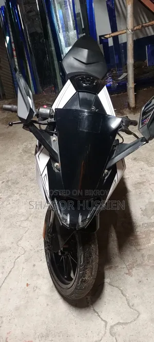 KTM RC 125 2021 White