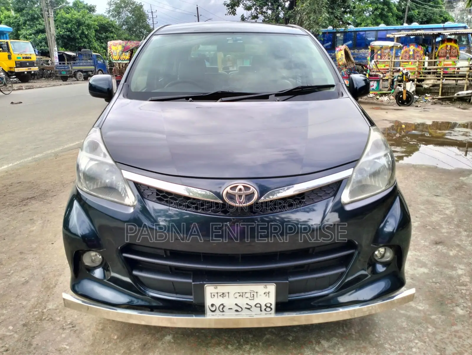 টয়োটা আভানজা ২০১২ কালো