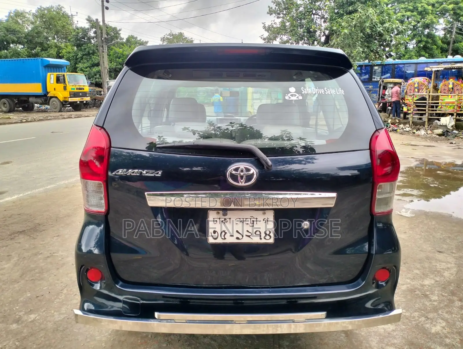 টয়োটা আভানজা ২০১২ কালো