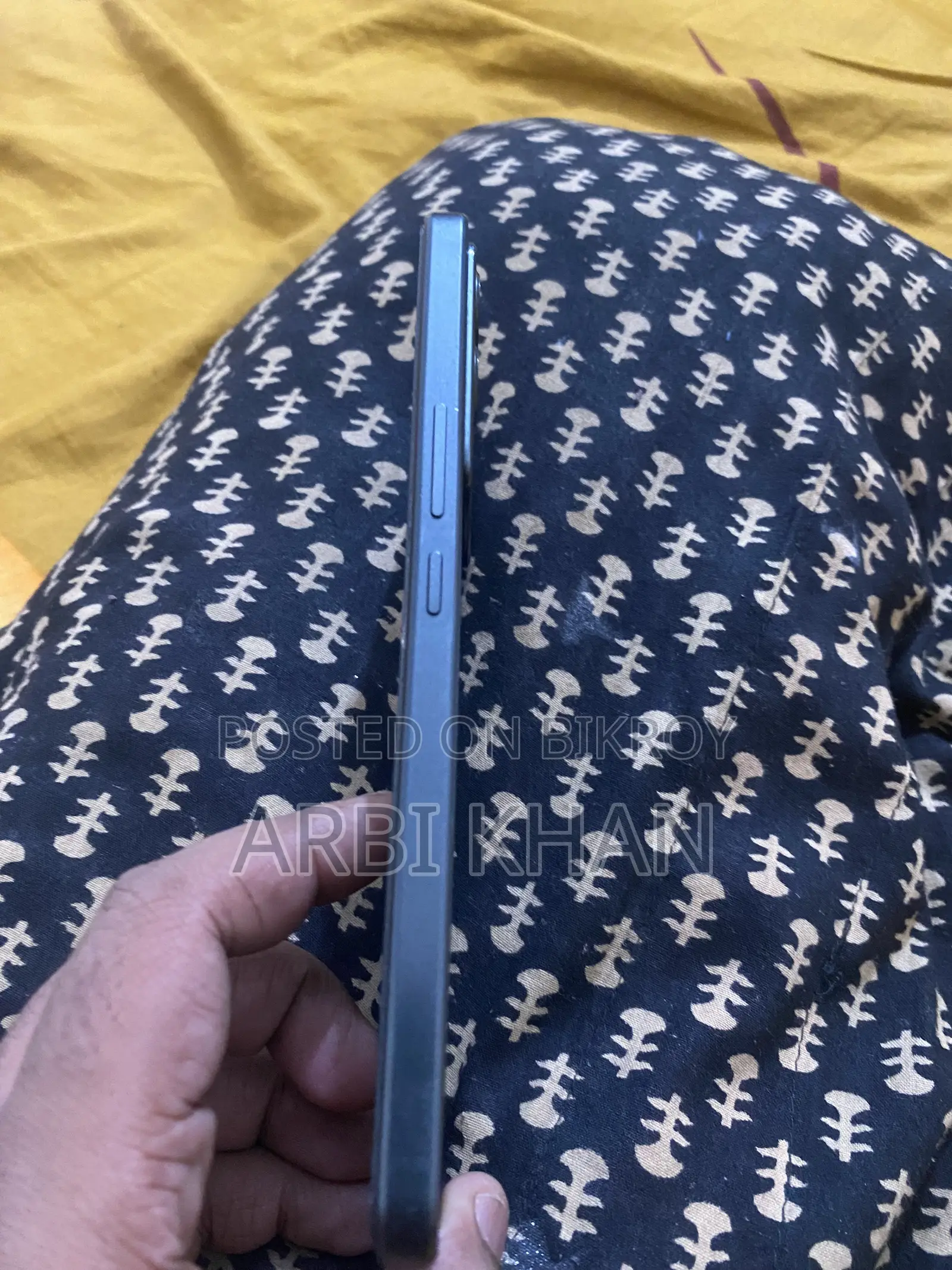 ভিভো ওয়াই২০০ ১২৮ জিবি কালো