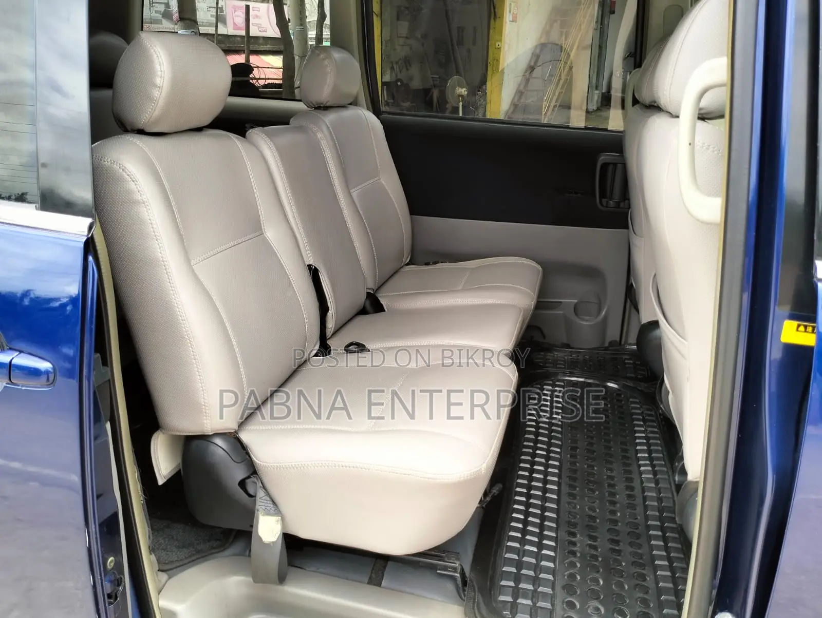 Toyota Noah 2002 Blue