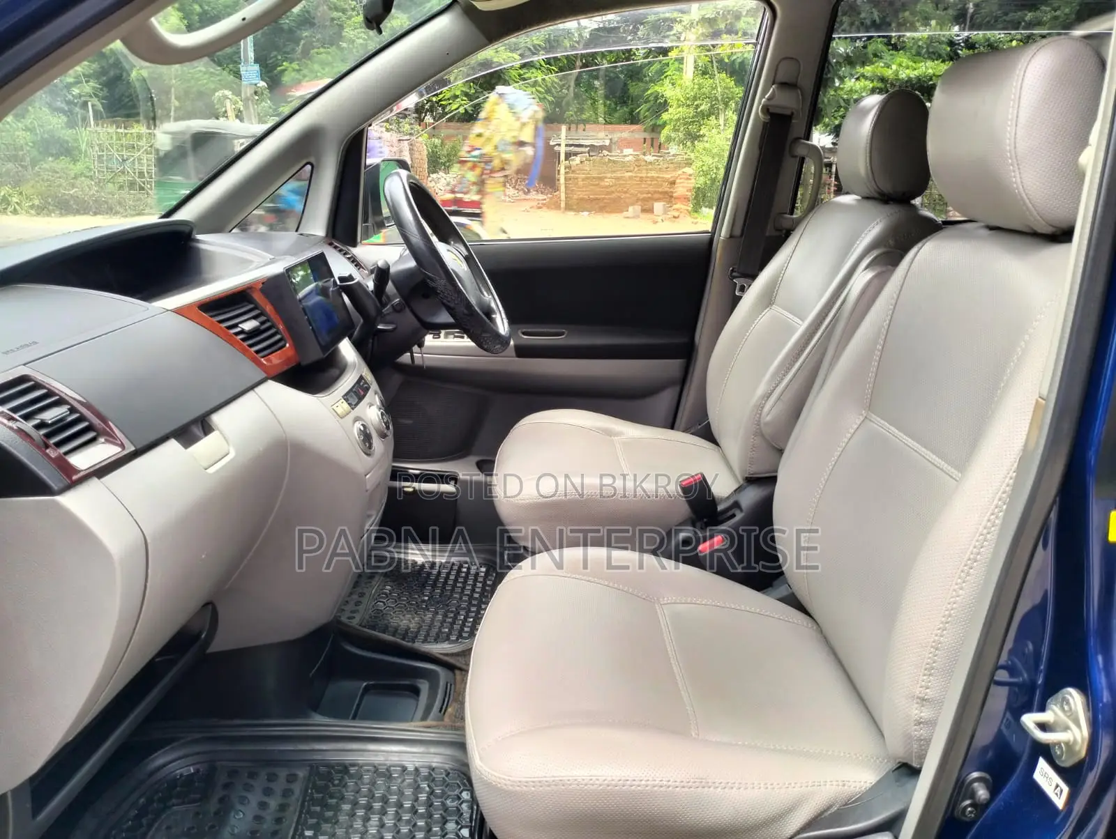 Toyota Noah 2002 Blue