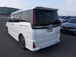 Toyota Noah 2021 Pearl