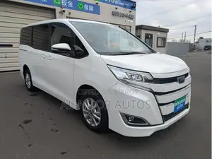 Toyota Noah 2021 Pearl