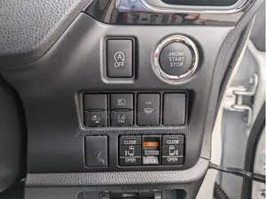 Toyota Noah 2021 Pearl