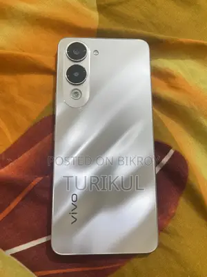 ভিভো ওয়াই০৪ ১২৮ জিবি গোল্ড