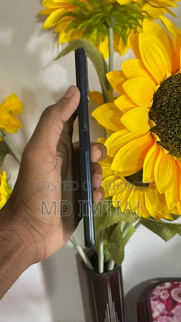 Vivo Y20G 128 GB Blue