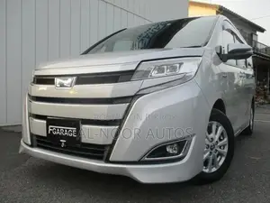 Toyota Noah 2021 Silver