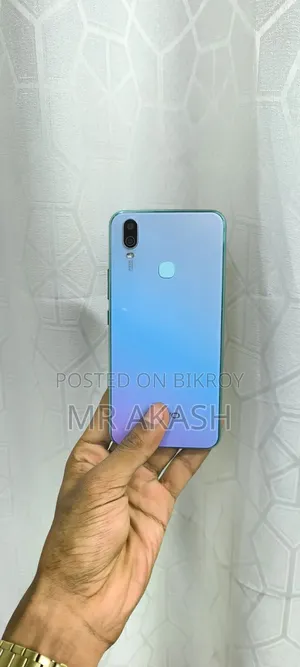 Vivo Y11 32 GB Blue