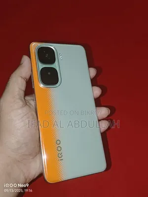 iQOO Neo11 256 GB Orange