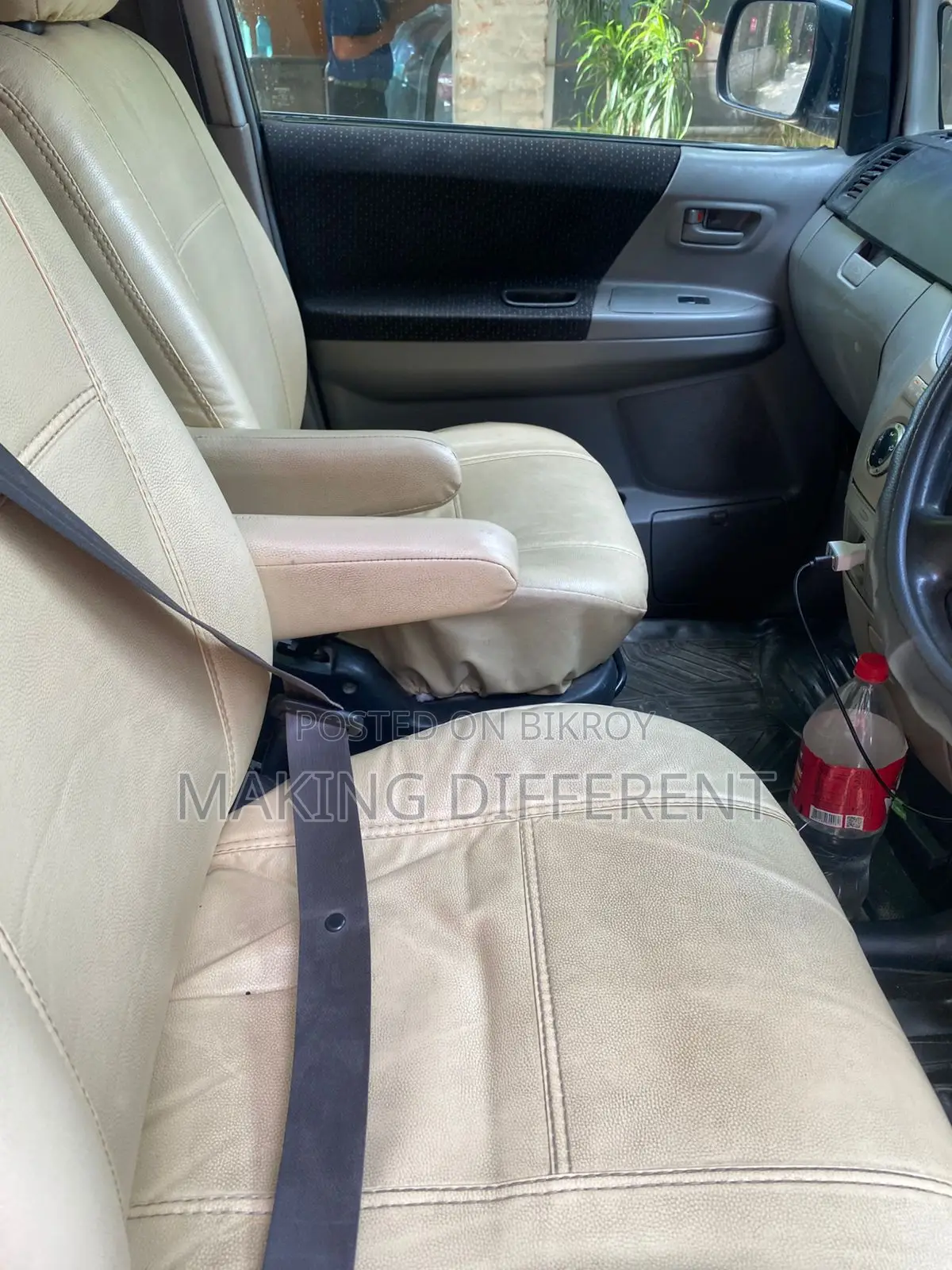 Toyota Noah 2002 Black