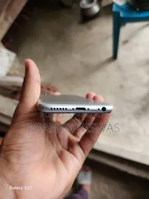 Apple iPhone 6s 64 GB White