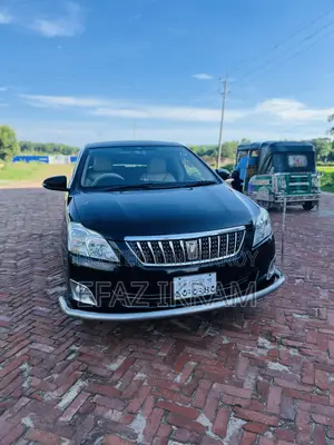 New Toyota Premio 2013 Black
