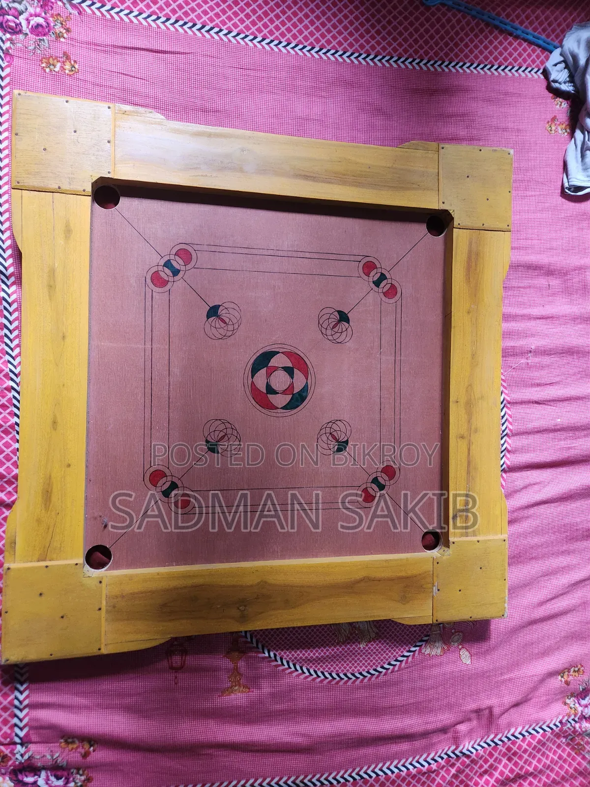 ৩০ ইঞ্চি কাঠের ক্যারাম বোর্ড
