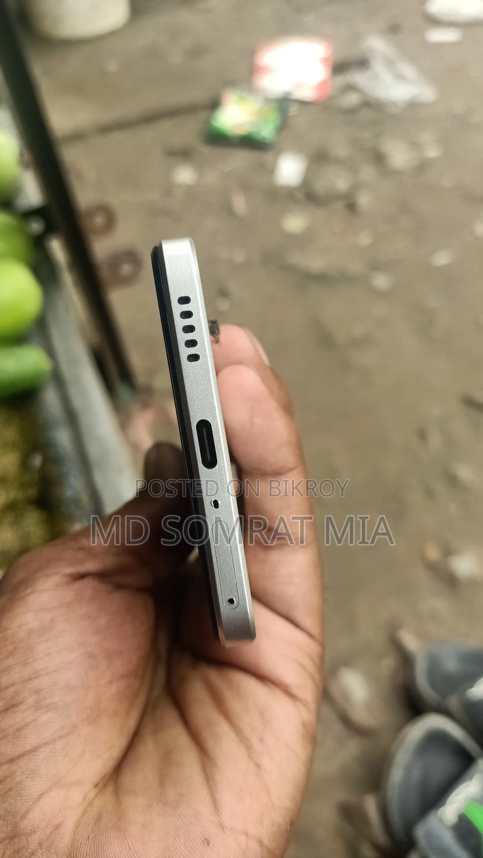 অপো রেনো৮ ৫জি ১২৮ জিবি