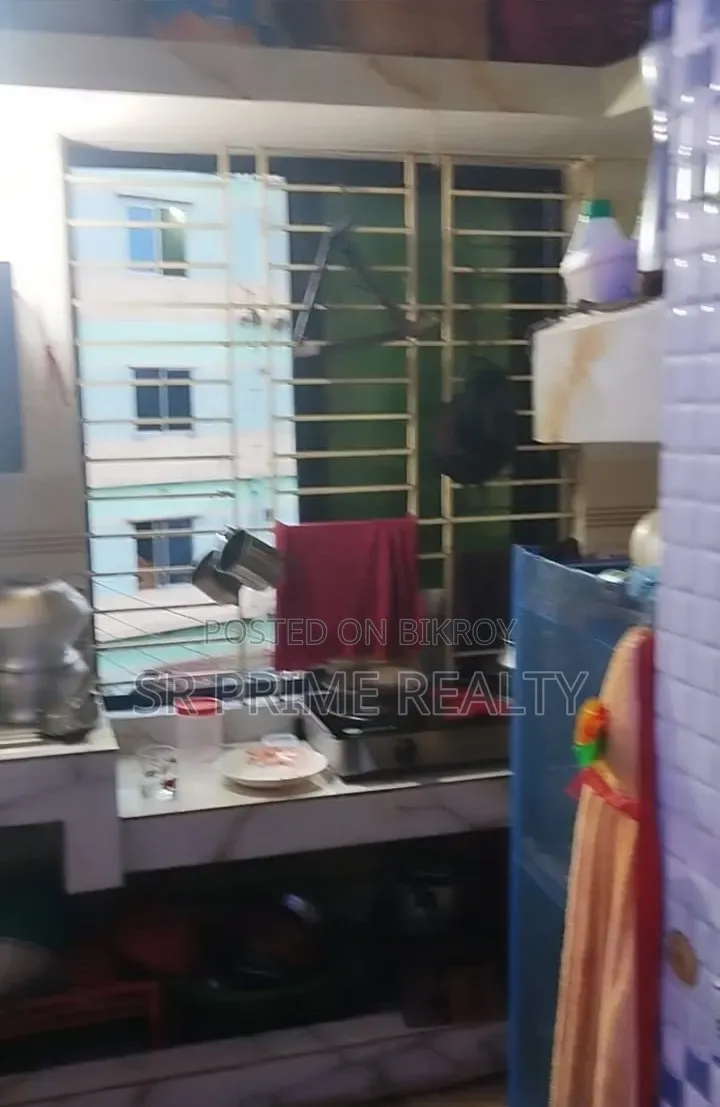 Mini Flat in জমি সহ বাড়ি ৬ তলা, Tongi for Sale