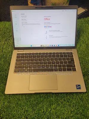 Laptop Dell 3GB Intel SSD 256GB