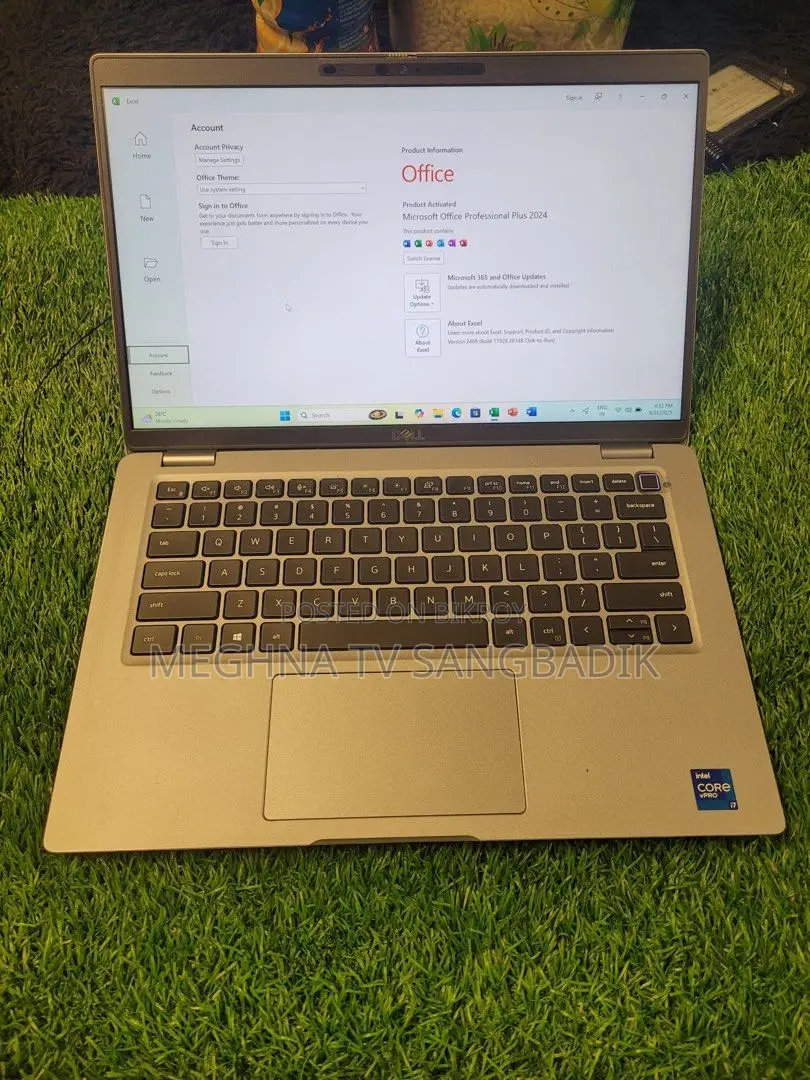 Laptop Dell 3GB Intel SSD 256GB