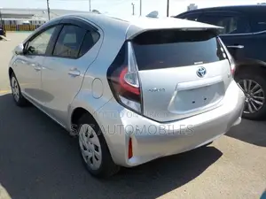 Toyota Aqua 2020 Silver