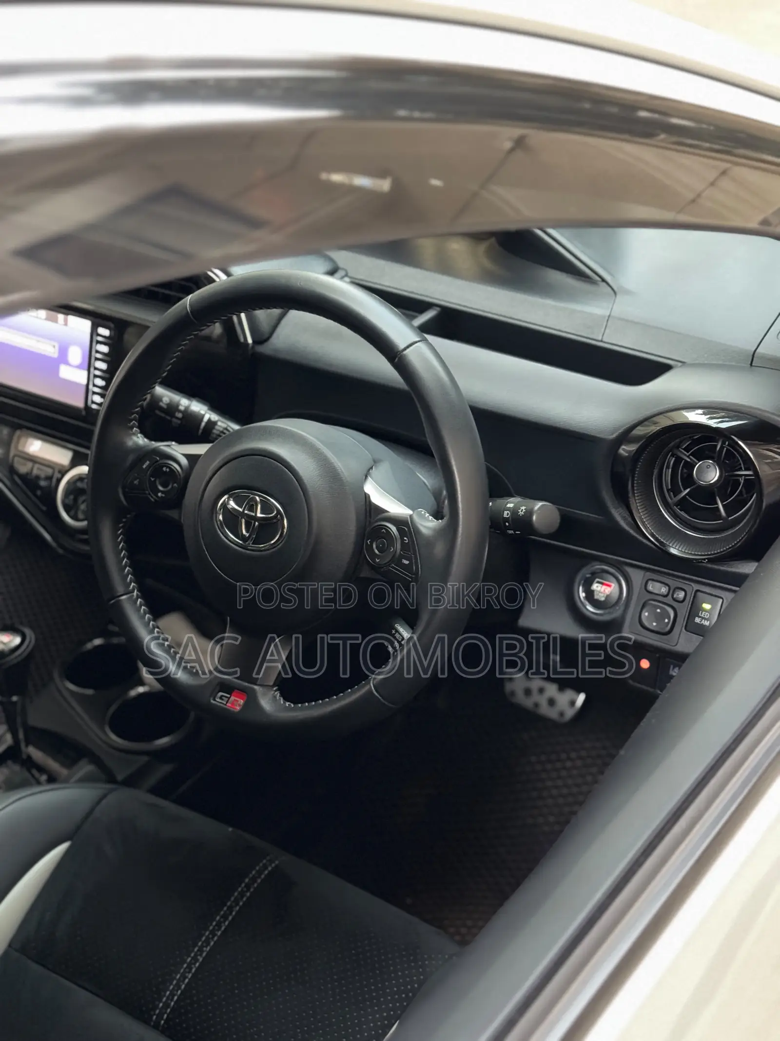 Toyota Aqua 2020 Silver