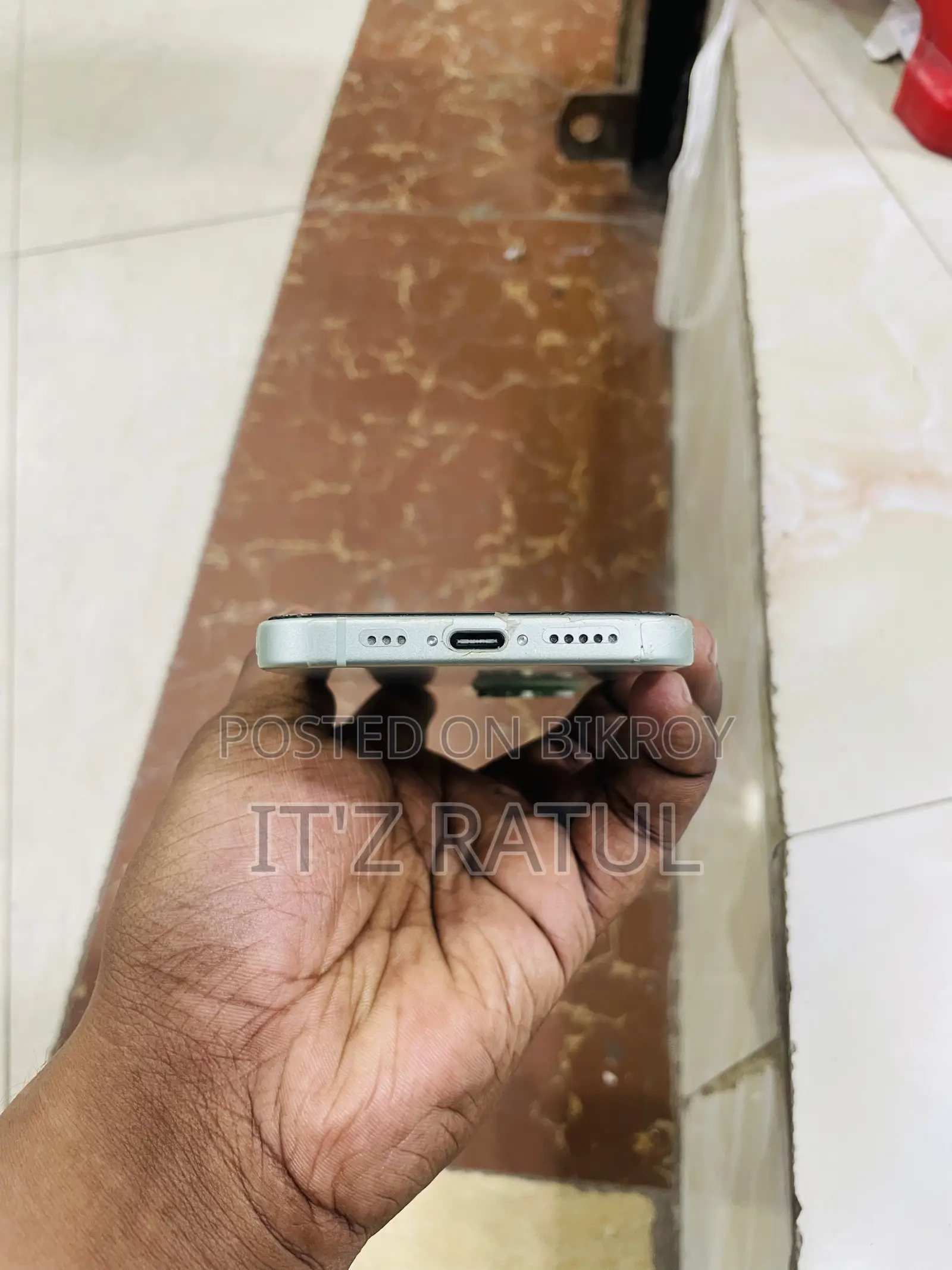 Apple iPhone 15 128 GB Green