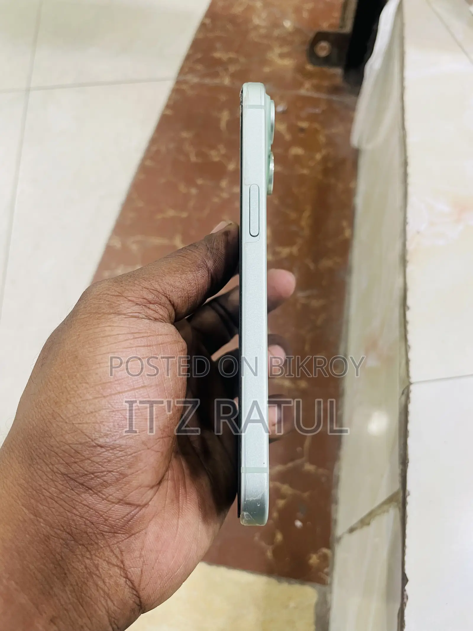 Apple iPhone 15 128 GB Green