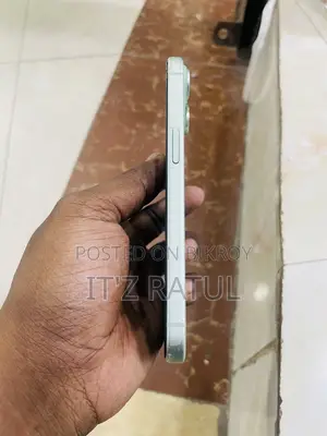 Apple iPhone 15 128 GB Green