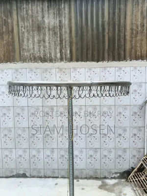 Clothes drying rack for balcony