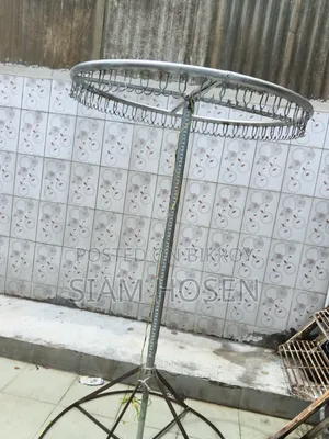 Clothes drying rack for balcony