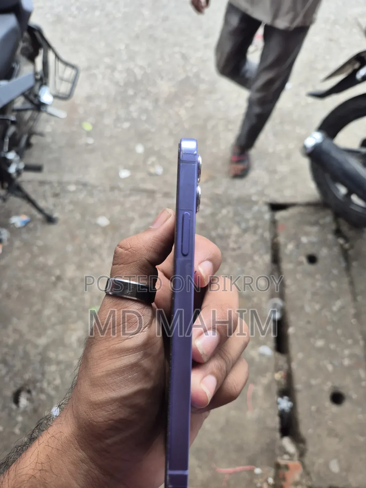 নতুন অ্যাপল আইফোন ১২ ১২৮ জিবি ব্লু