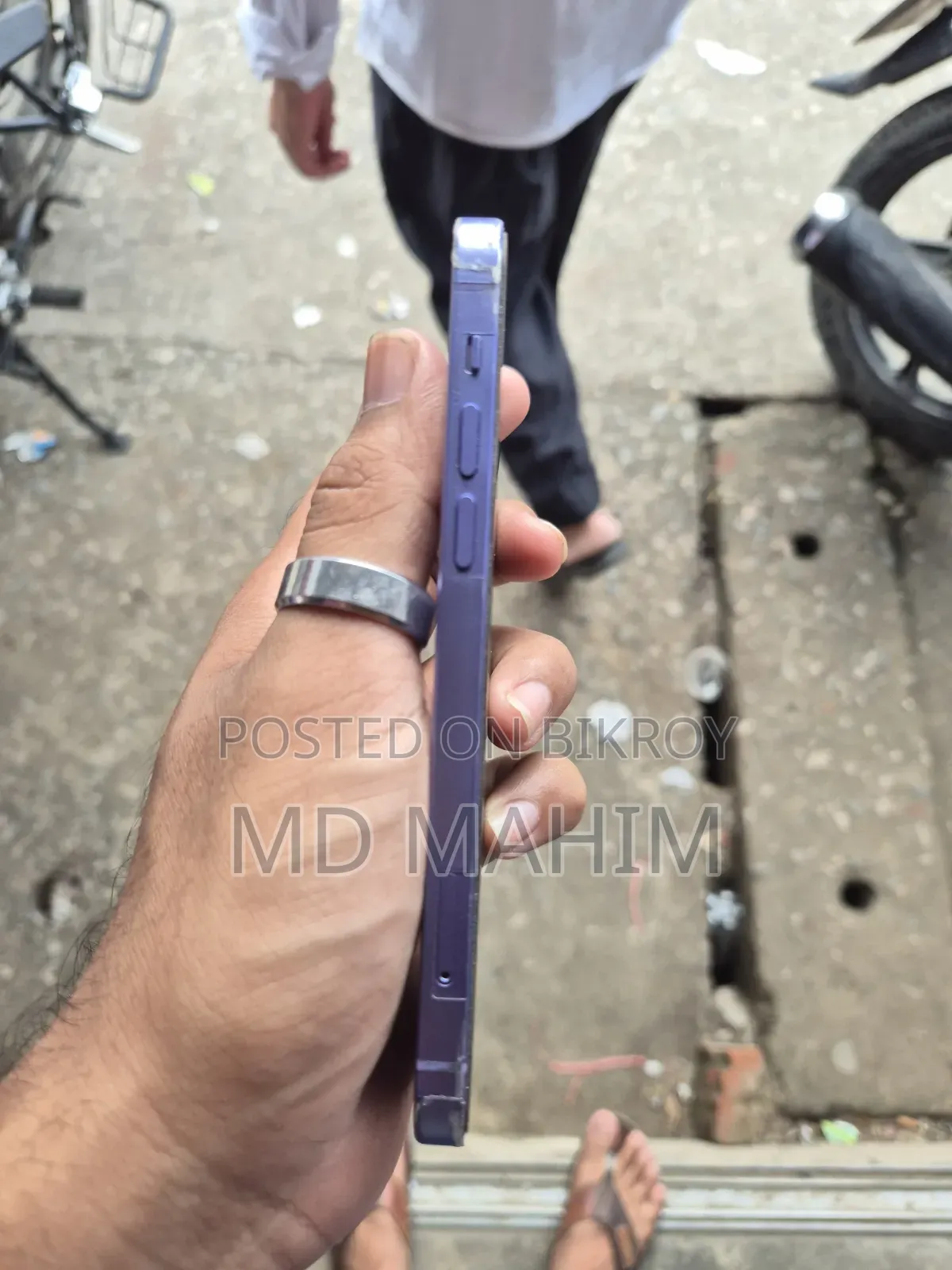 নতুন অ্যাপল আইফোন ১২ ১২৮ জিবি ব্লু