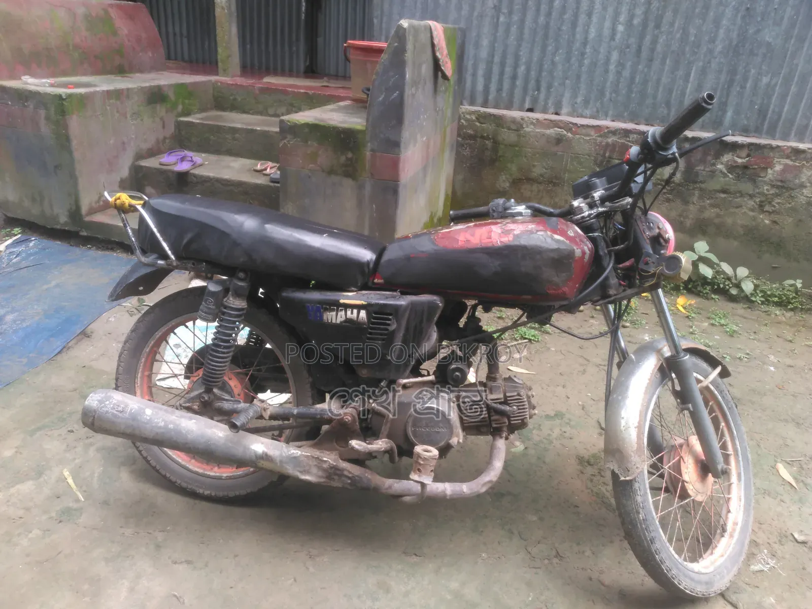 মোটরসাইকেল ২০১৫ ব্ল্যাক