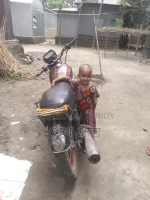 মোটরসাইকেল ২০১৫ ব্ল্যাক