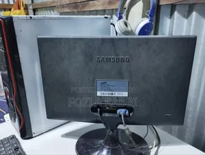 Desktop Computer Samsung 4GB Intel Core i3 HDD+SSD 500GB