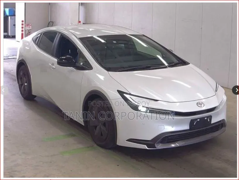 Toyota Prius 2023 Pearl