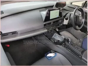 Toyota Prius 2023 Pearl