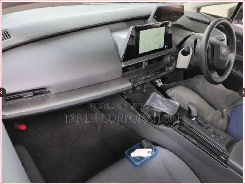 Toyota Prius 2023 Pearl