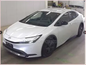 Toyota Prius 2023 Pearl