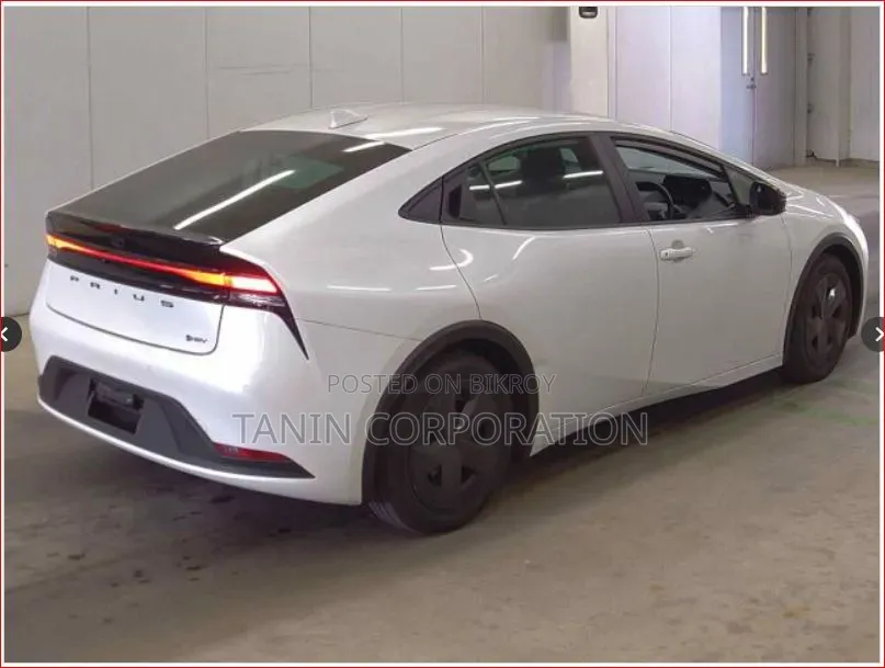 Toyota Prius 2023 Pearl