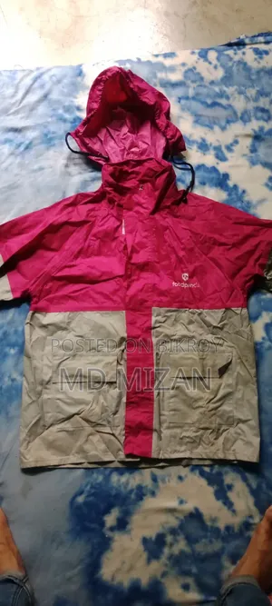 ফুডপান্ডার ফুল ফ্রেশ রেনকোট বিক্রি করা হবে।