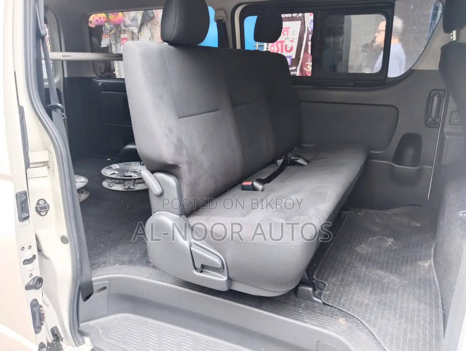 Toyota HiAce 2021 White