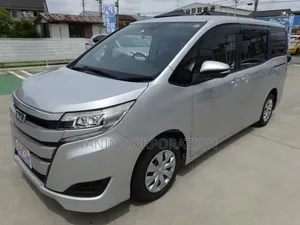 Toyota Noah 2020 Silver
