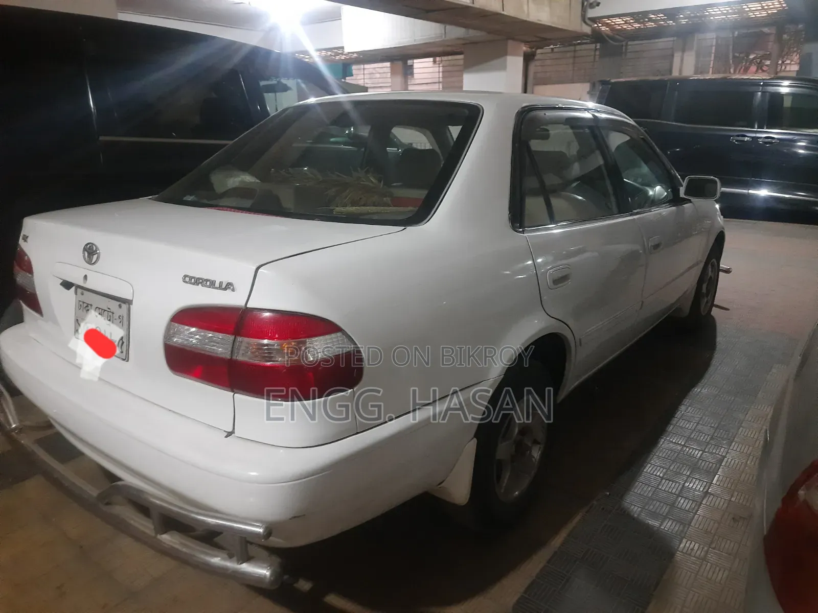 Toyota Corolla 1998 White
