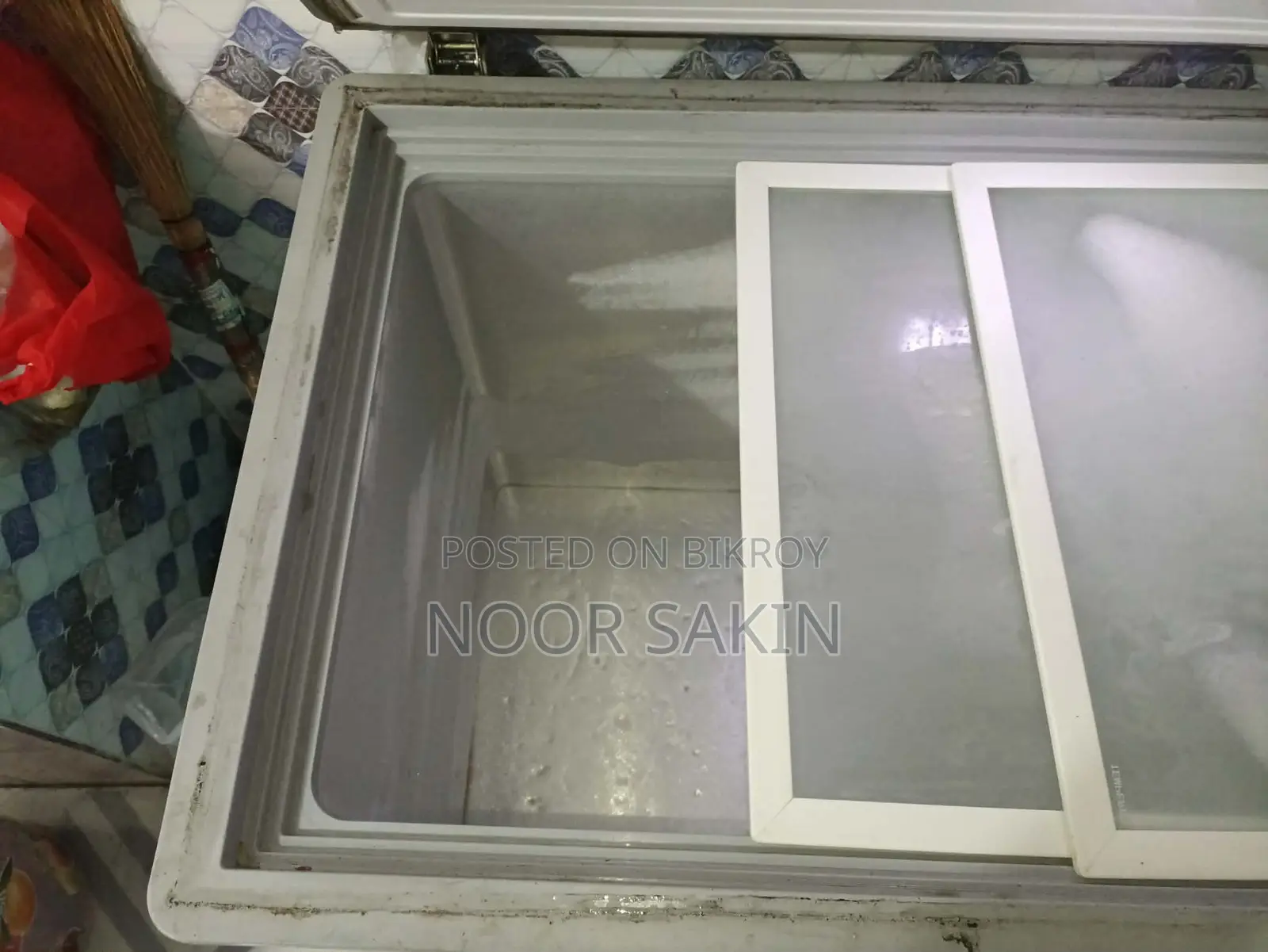 Deep Fridge 311 Liters
