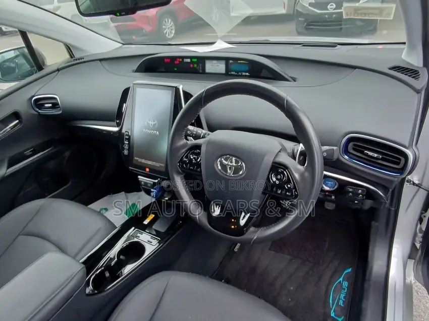 Toyota Prius 2021 Silver