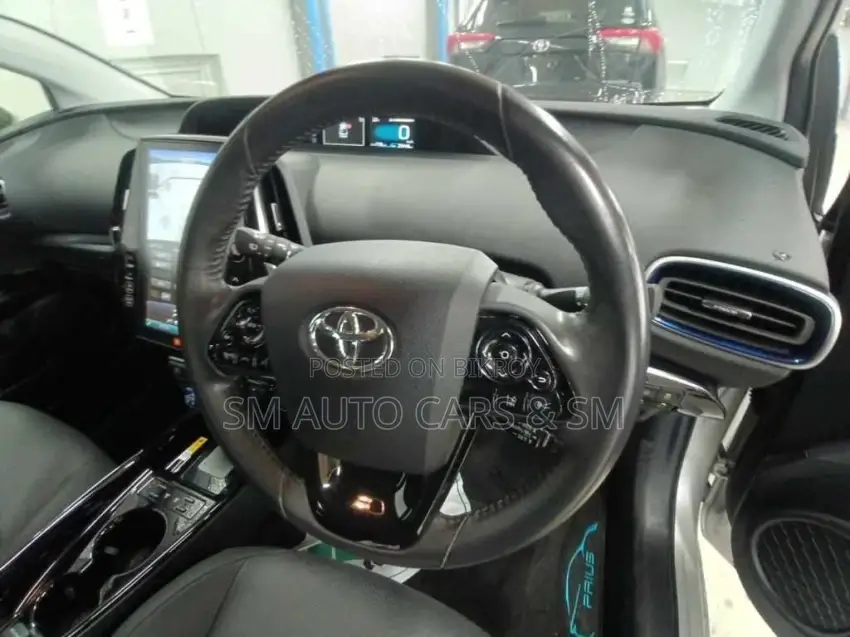 Toyota Prius 2021 Silver