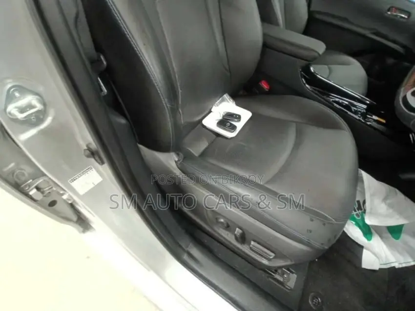 Toyota Prius 2021 Silver