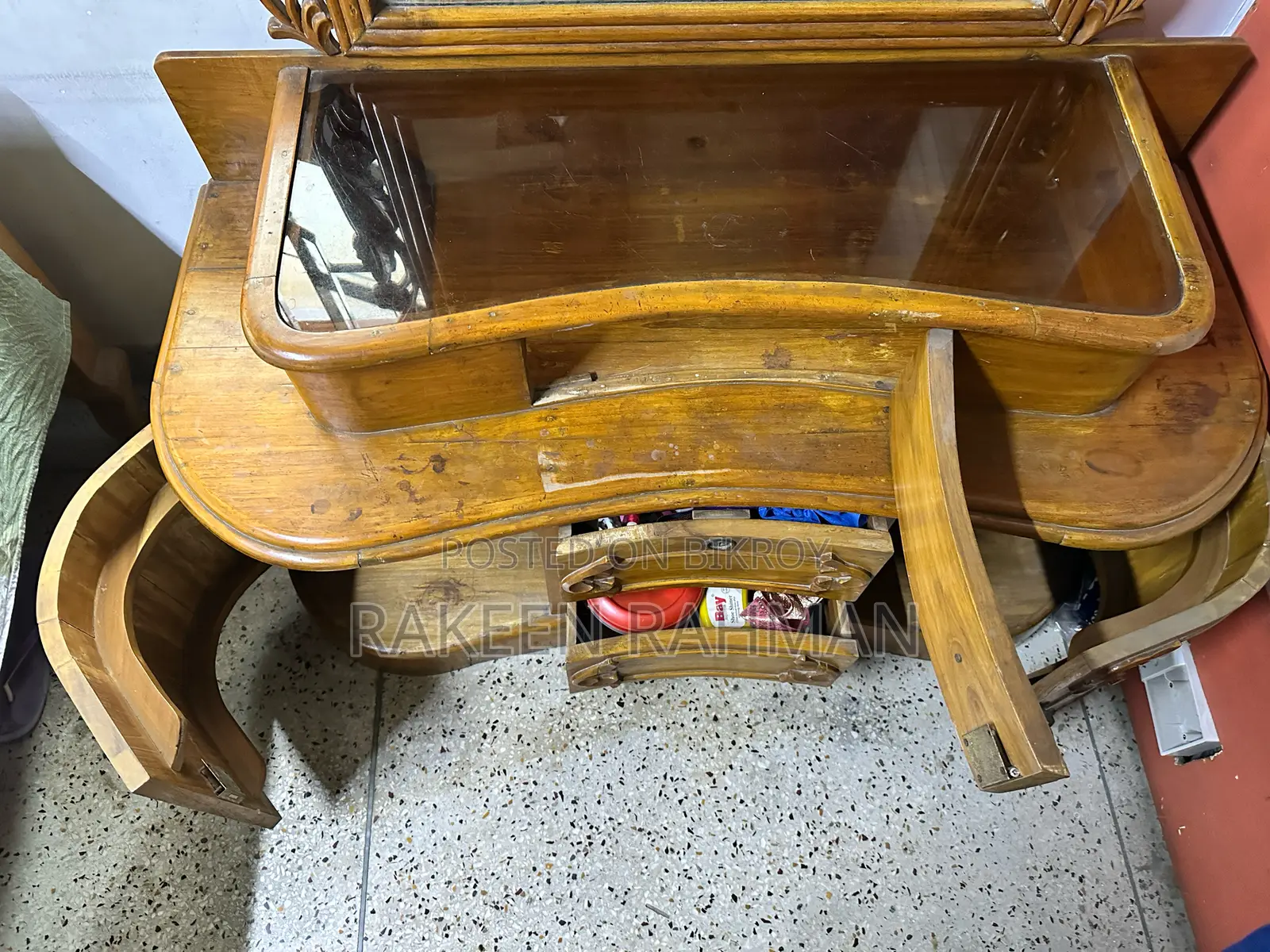 Wooden Dressing Table